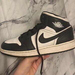 Little creased I’ll do my best to get them out and clean them